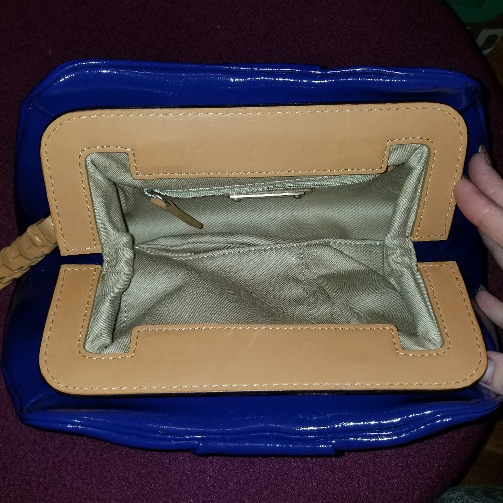 Purse - Picture 4 of 7